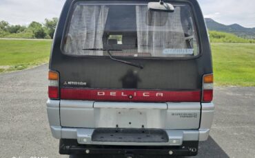Delico-star-van-4x4-l300-diesel-1992-black-23