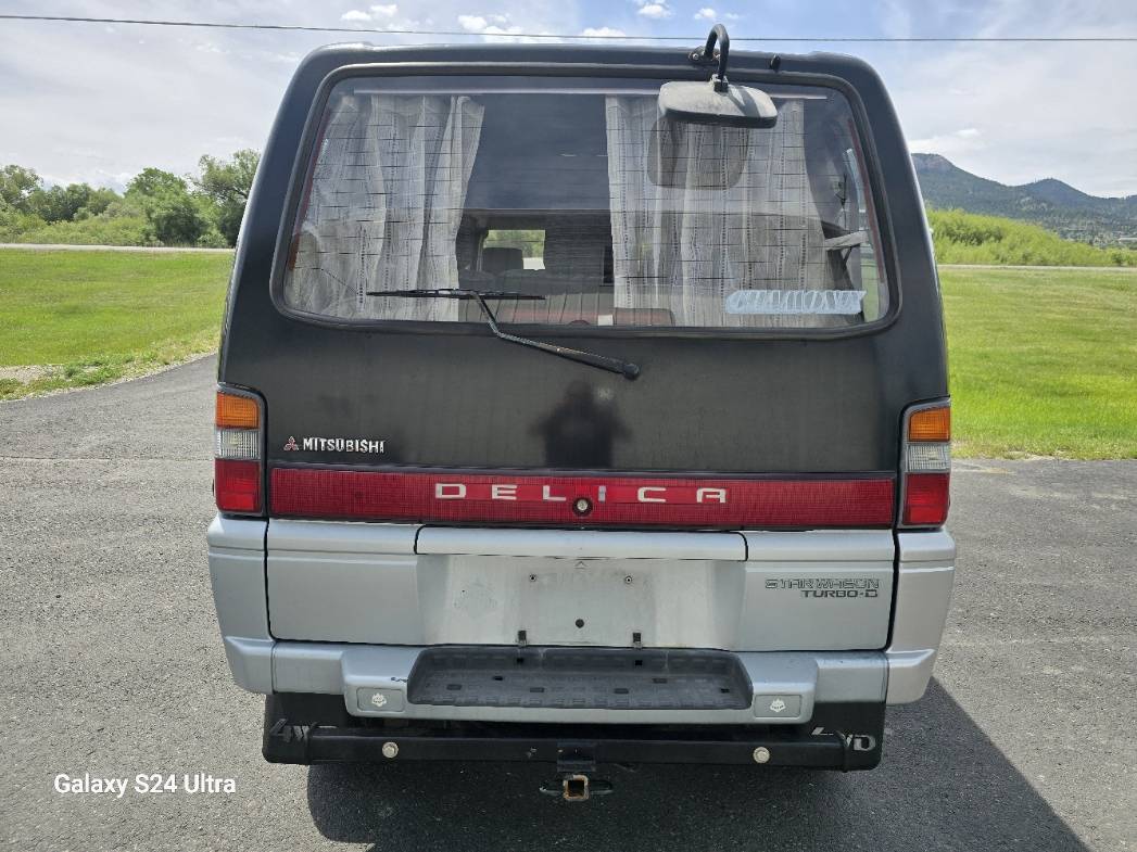 Delico-star-van-4x4-l300-diesel-1992-black-23