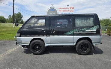 Delico-star-van-4x4-l300-diesel-1992-black-3