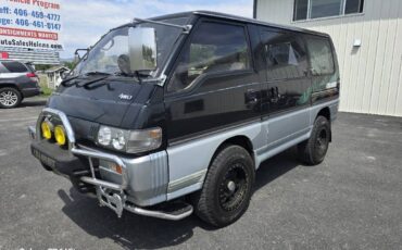 Delico-star-van-4x4-l300-diesel-1992-black-4