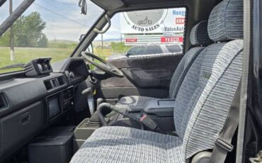 Delico-star-van-4x4-l300-diesel-1992-black-6