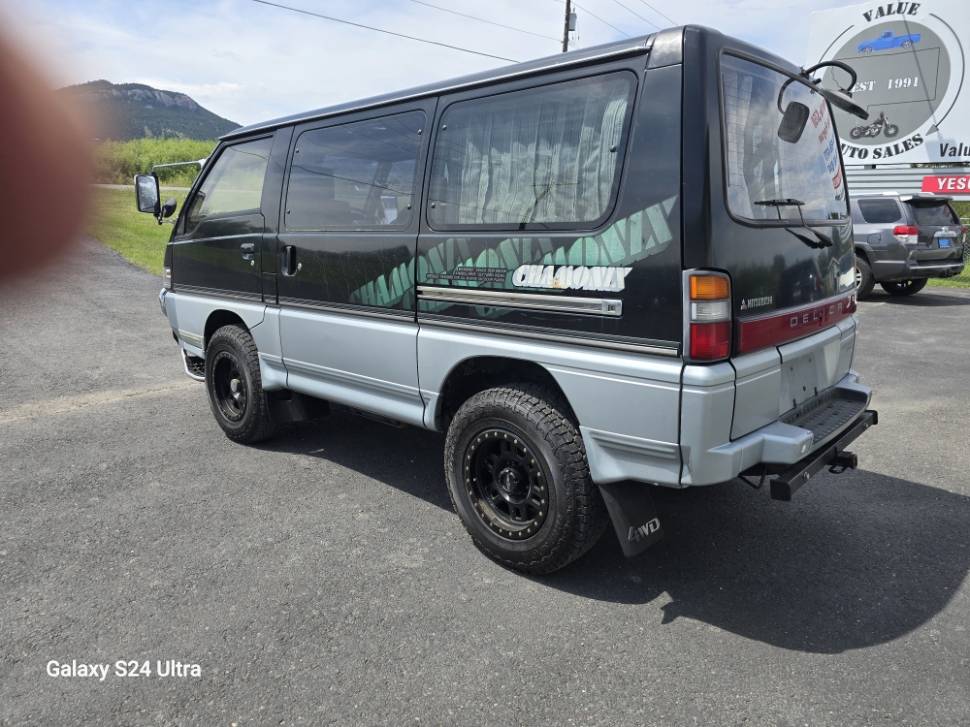 Delico-star-van-4x4-l300-diesel-1992-black