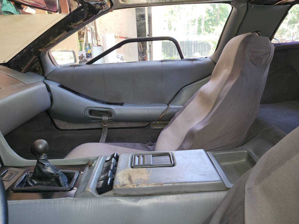 Delorean-dmc-12-1981-16