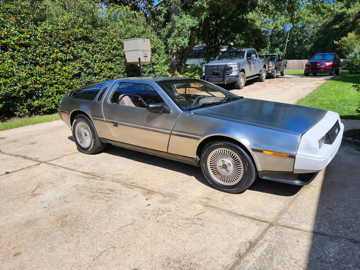Delorean-dmc-12-1981-3