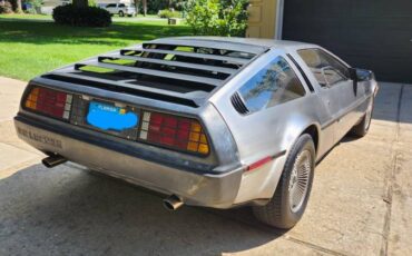 Delorean-dmc-12-1981-5