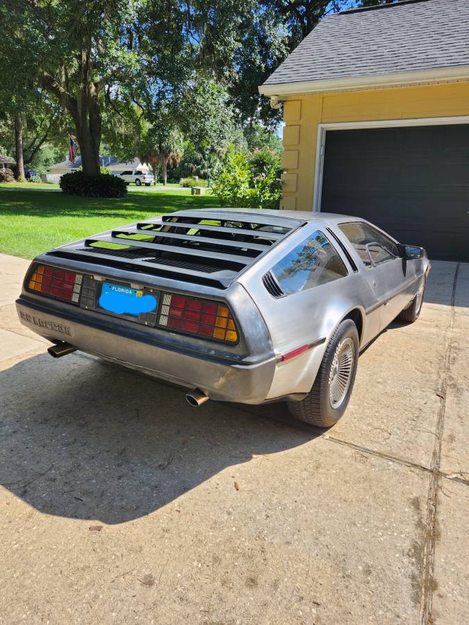 Delorean-dmc-12-1981-5