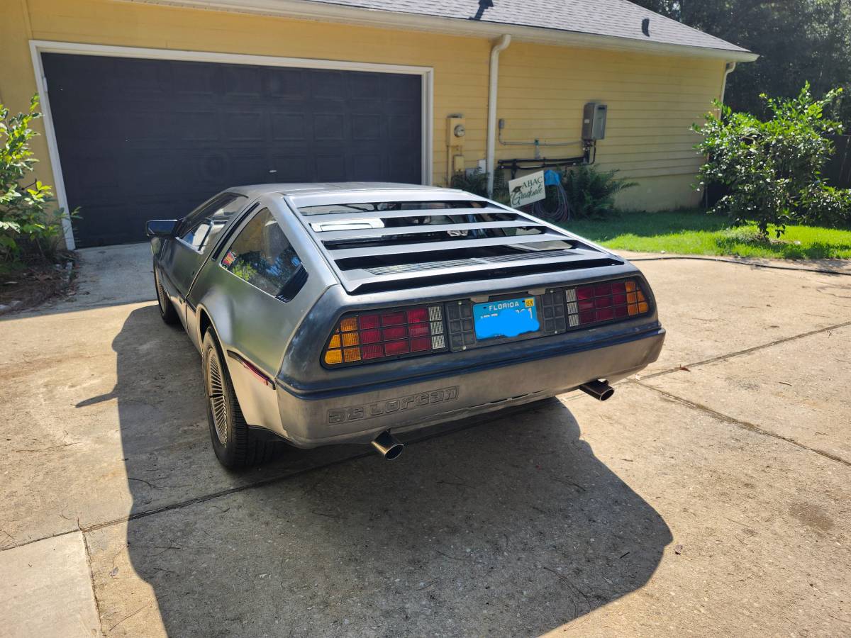 Delorean-dmc-12-1981-6