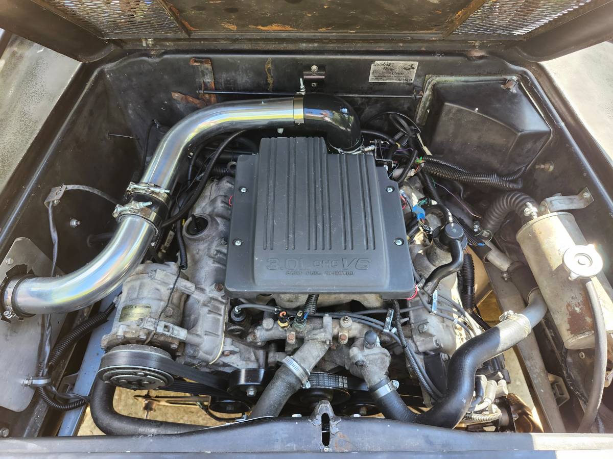 Delorean-dmc-12-1981-8
