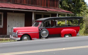 Desoto-Woody-wagon-1950-Red-Black-1