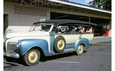 Desoto-Woody-wagon-1950-Red-Black-22