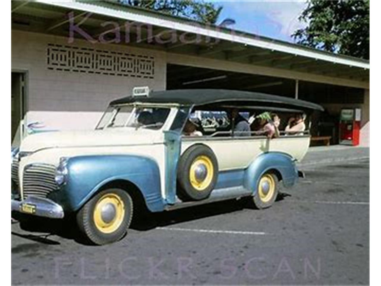 Desoto-Woody-wagon-1950-Red-Black-22