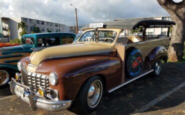 Desoto-Woody-wagon-1950-Red-Black-24