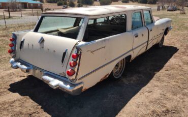 Desoto-firesweep-shopper-wagon-1957-white-3