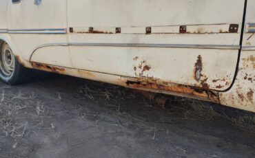 Desoto-firesweep-shopper-wagon-1957-white-4