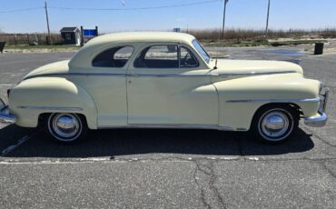 Desoto-s11-1946-yellow-11