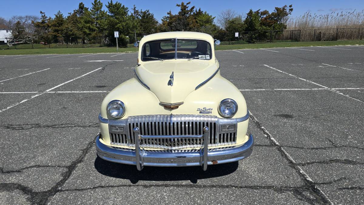 Desoto-s11-1946-yellow-13