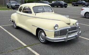 Desoto-s11-1946-yellow-16