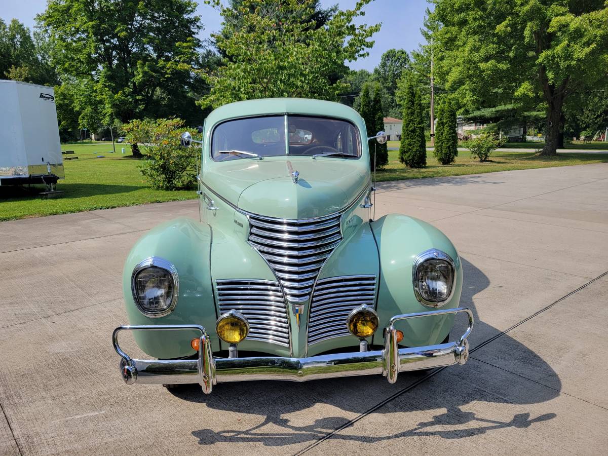 Desoto-sedan-1938-green-2