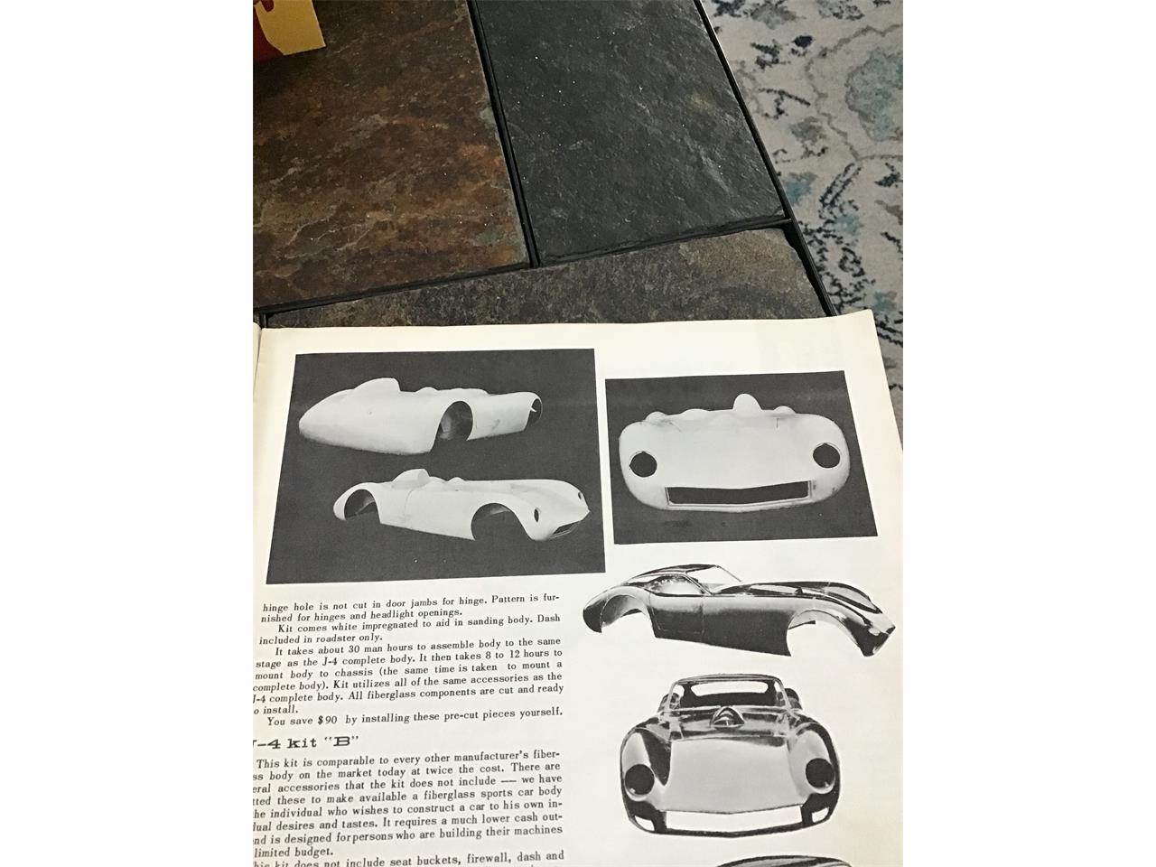 Devin-Roadster-1959-White-Black-9