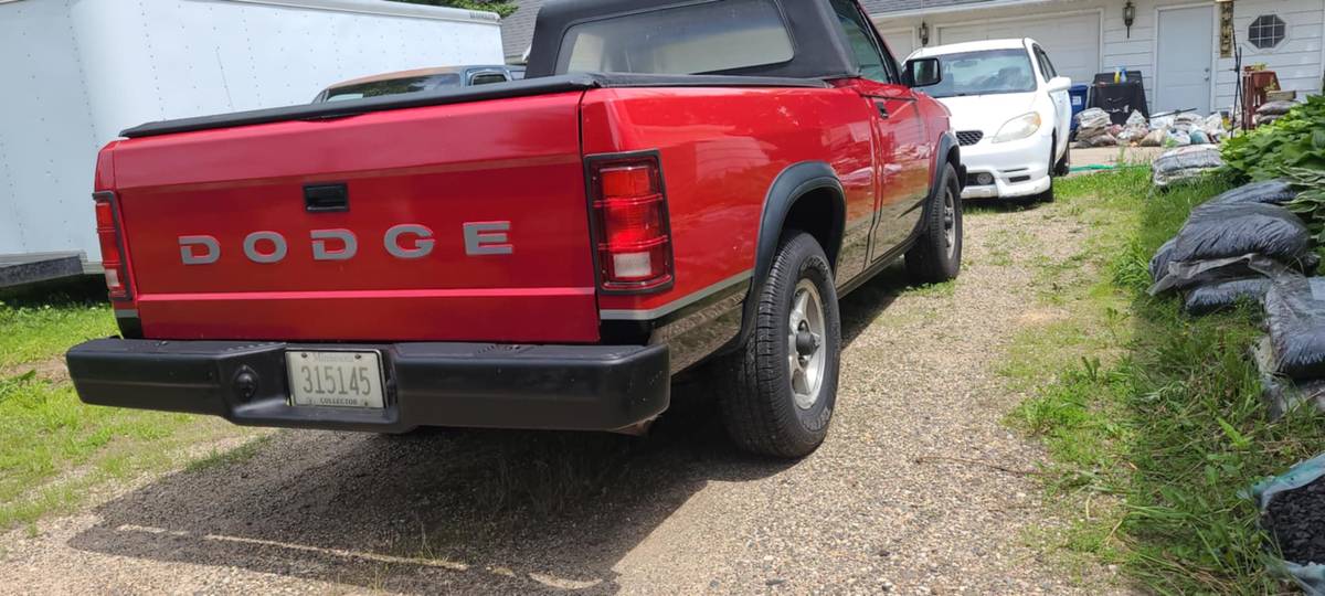 Dge-dakota-convertible-1989-red-2