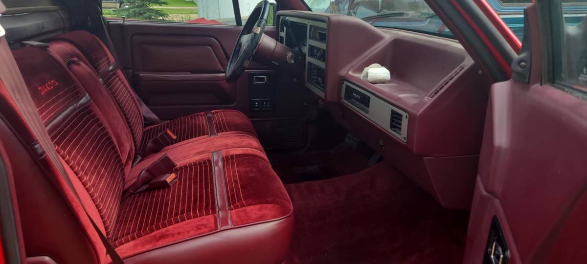 Dge-dakota-convertible-1989-red-3