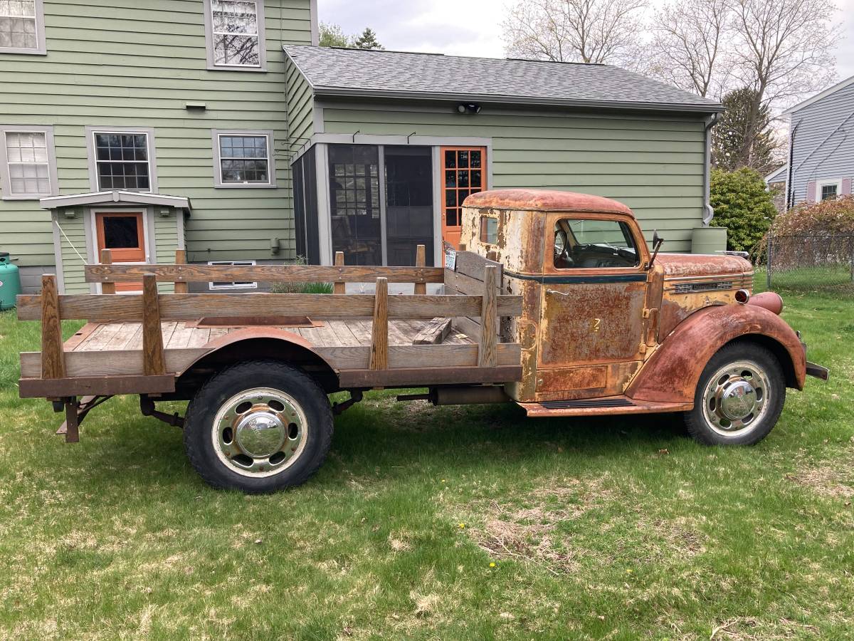 Diamond-t-1939-2