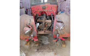Diamond-t-Pickup-1949-Red-Red-7