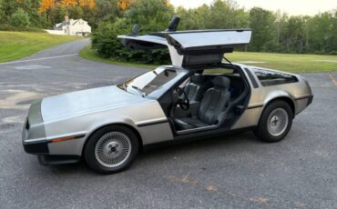 Dmc-delorean-1981-15
