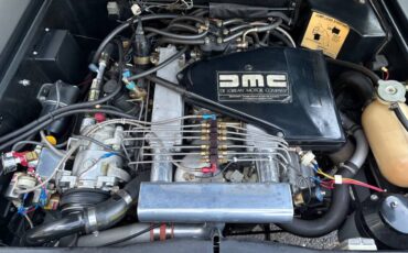 Dmc-delorean-1981-17