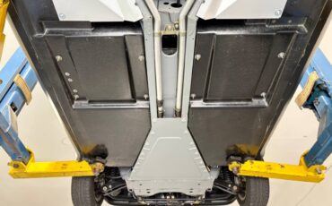 Dmc-delorean-1981-2