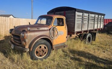 Dodge-1-12-ton-dump-bed-1954-orange
