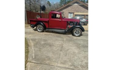 Dodge-12-ton-pickup-1934-burgundy-and-black-partial-black