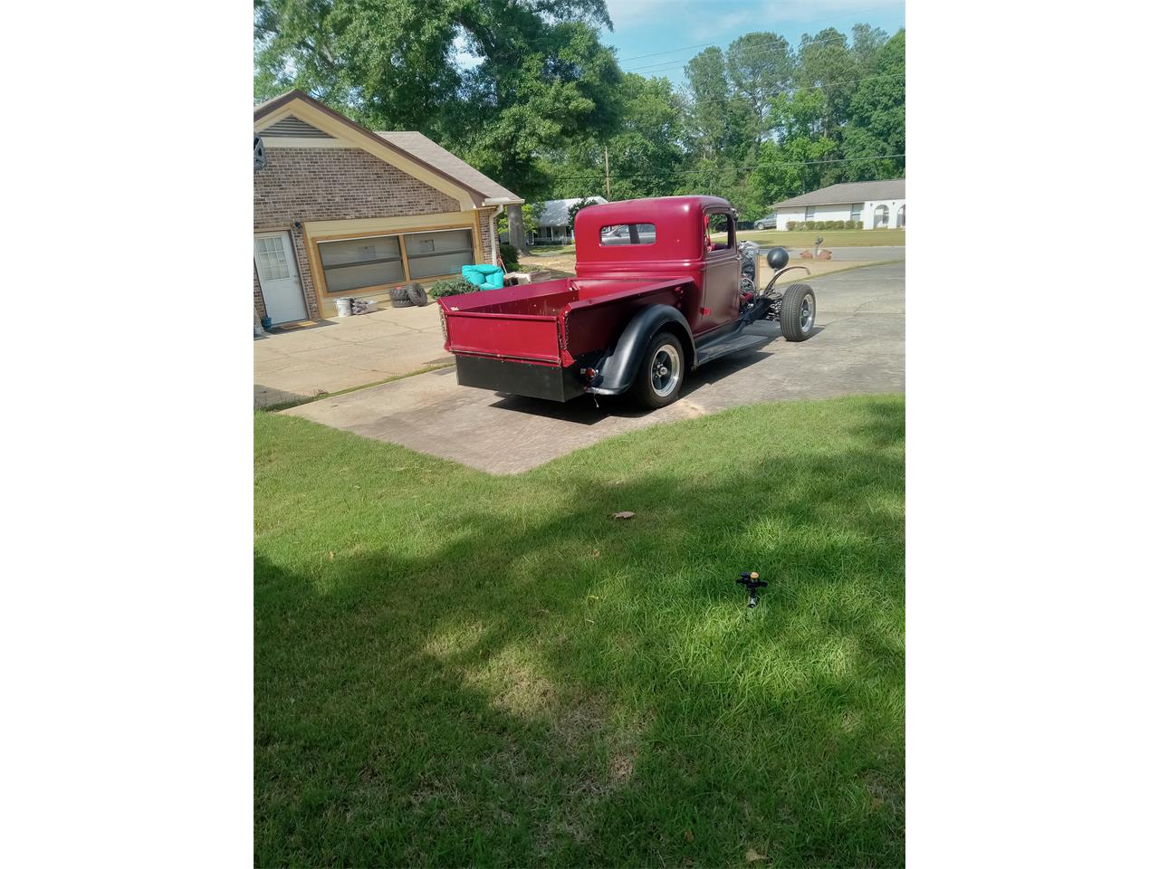Dodge-12-ton-pickup-1934-burgundy-and-black-partial-black-8