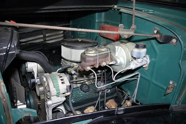 Dodge-1946-green-2