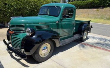 Dodge-1946-green