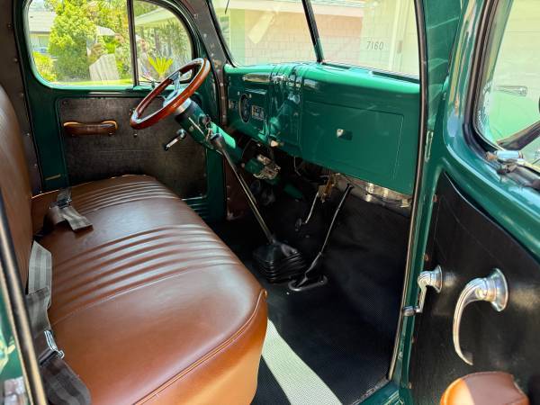 Dodge-1946-green-6