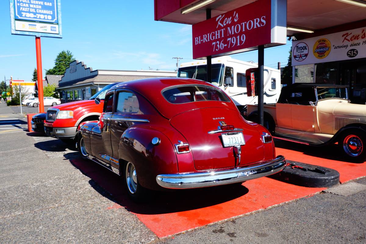 Dodge-1948-purple-12