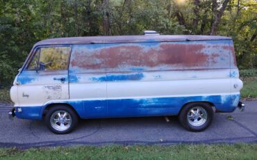 Dodge-1967-blue-1