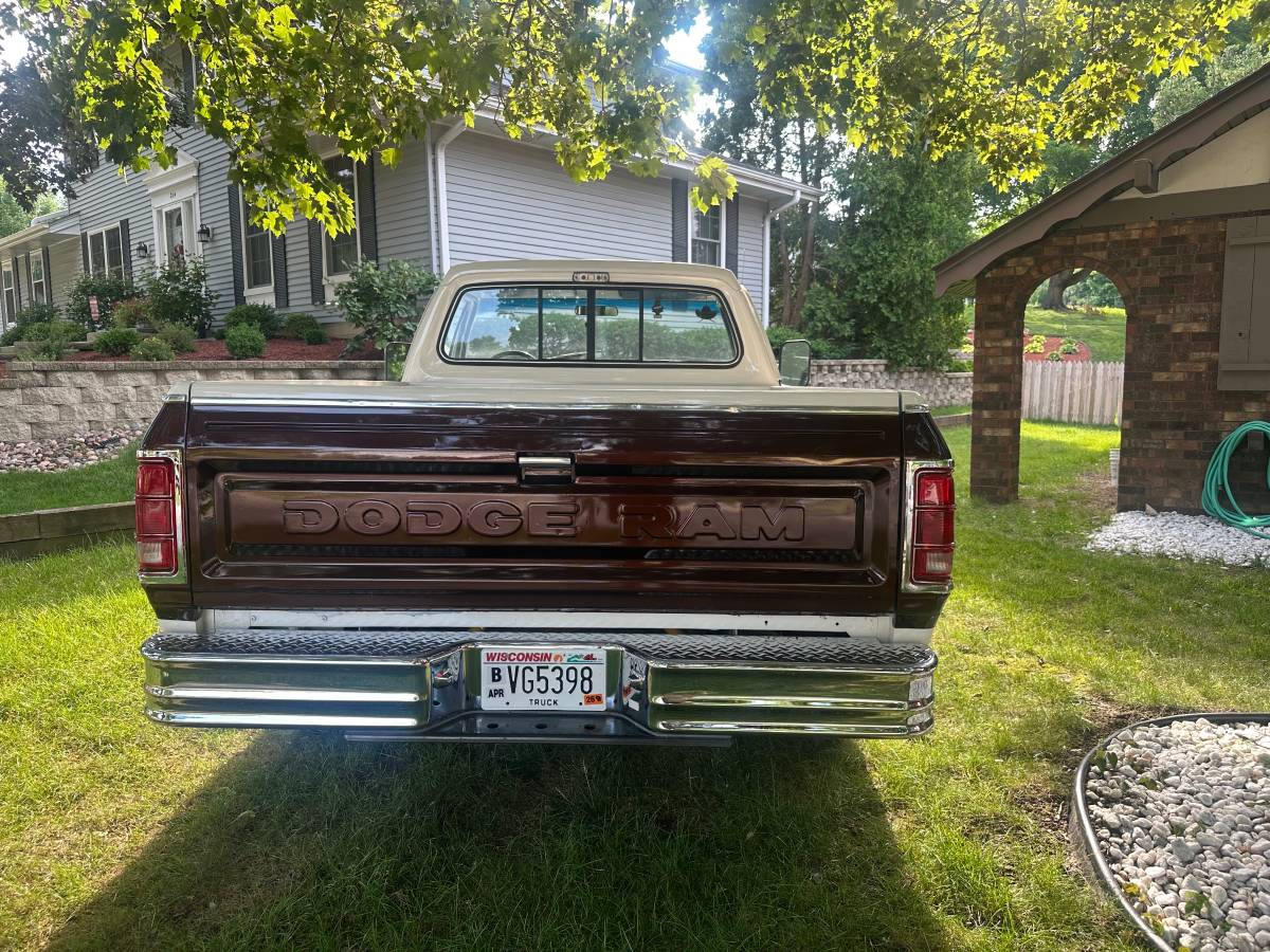 Dodge-1986-13