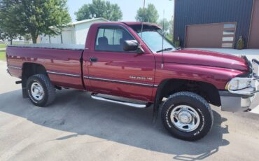 Dodge-1995-red-1
