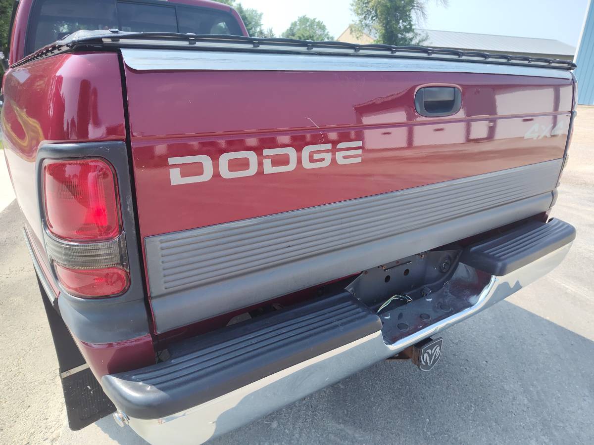 Dodge-1995-red-15
