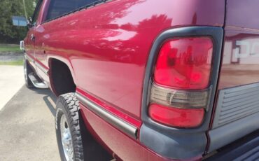 Dodge-1995-red-16