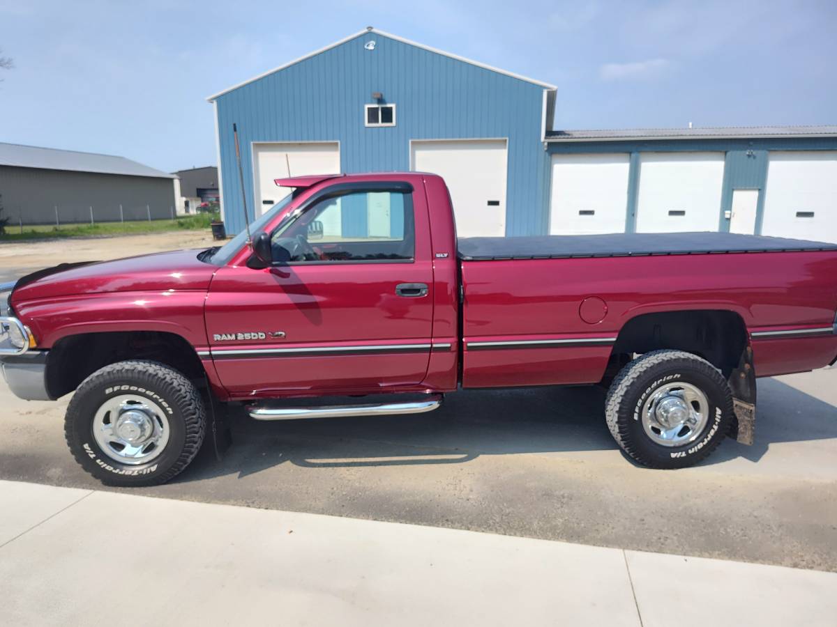Dodge-1995-red-18
