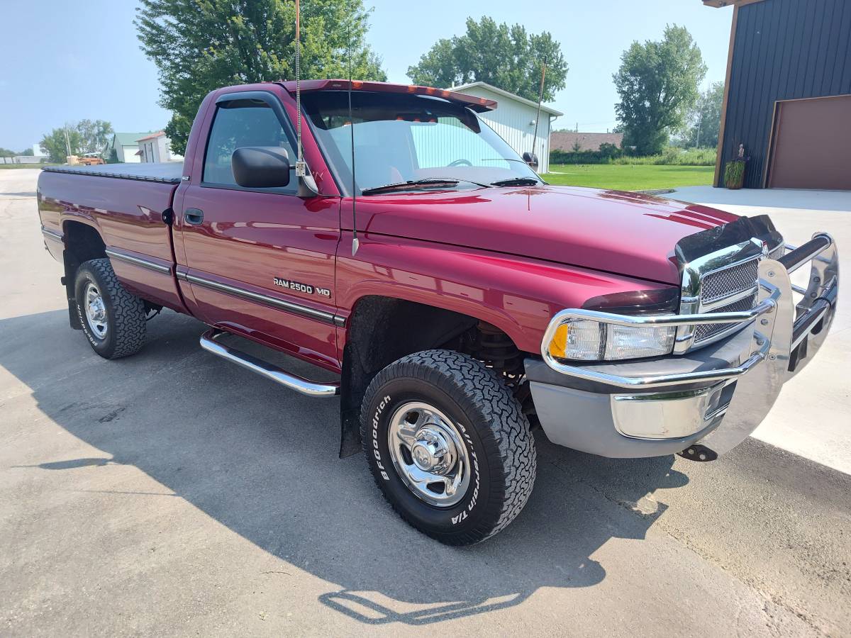 Dodge-1995-red-2