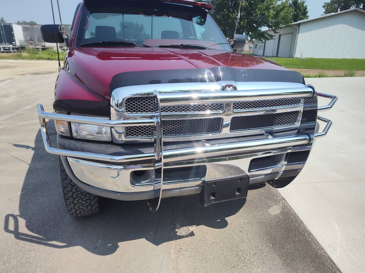 Dodge-1995-red-4