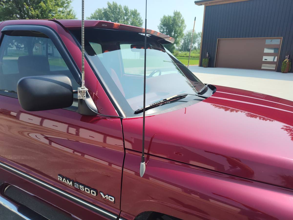 Dodge-1995-red-6