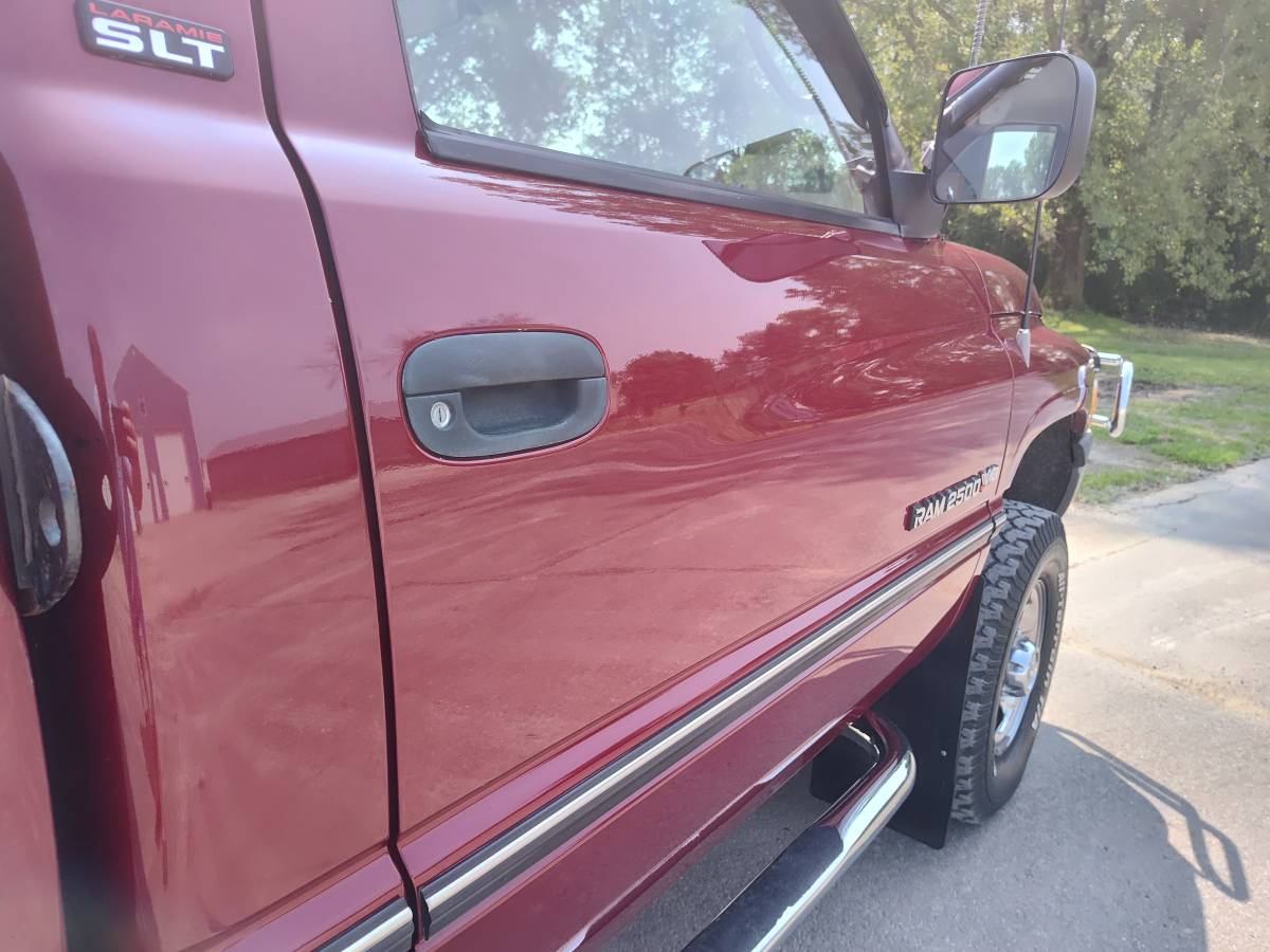 Dodge-1995-red-8