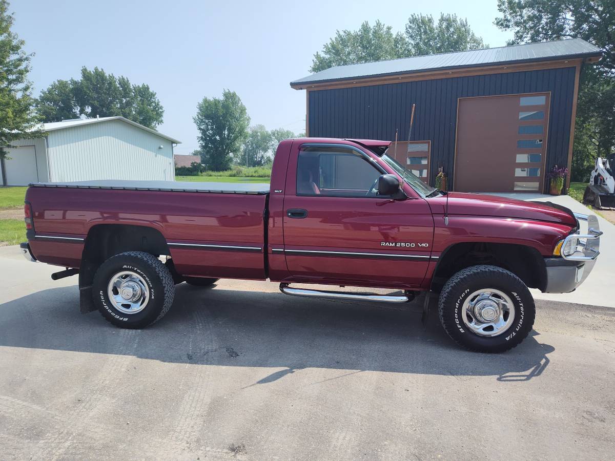 Dodge-1995-red