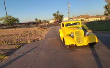 Dodge-2-dr-coupe-1933-Yellow-Brown-11