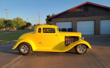 Dodge-2-dr-coupe-1933-Yellow-Brown-13